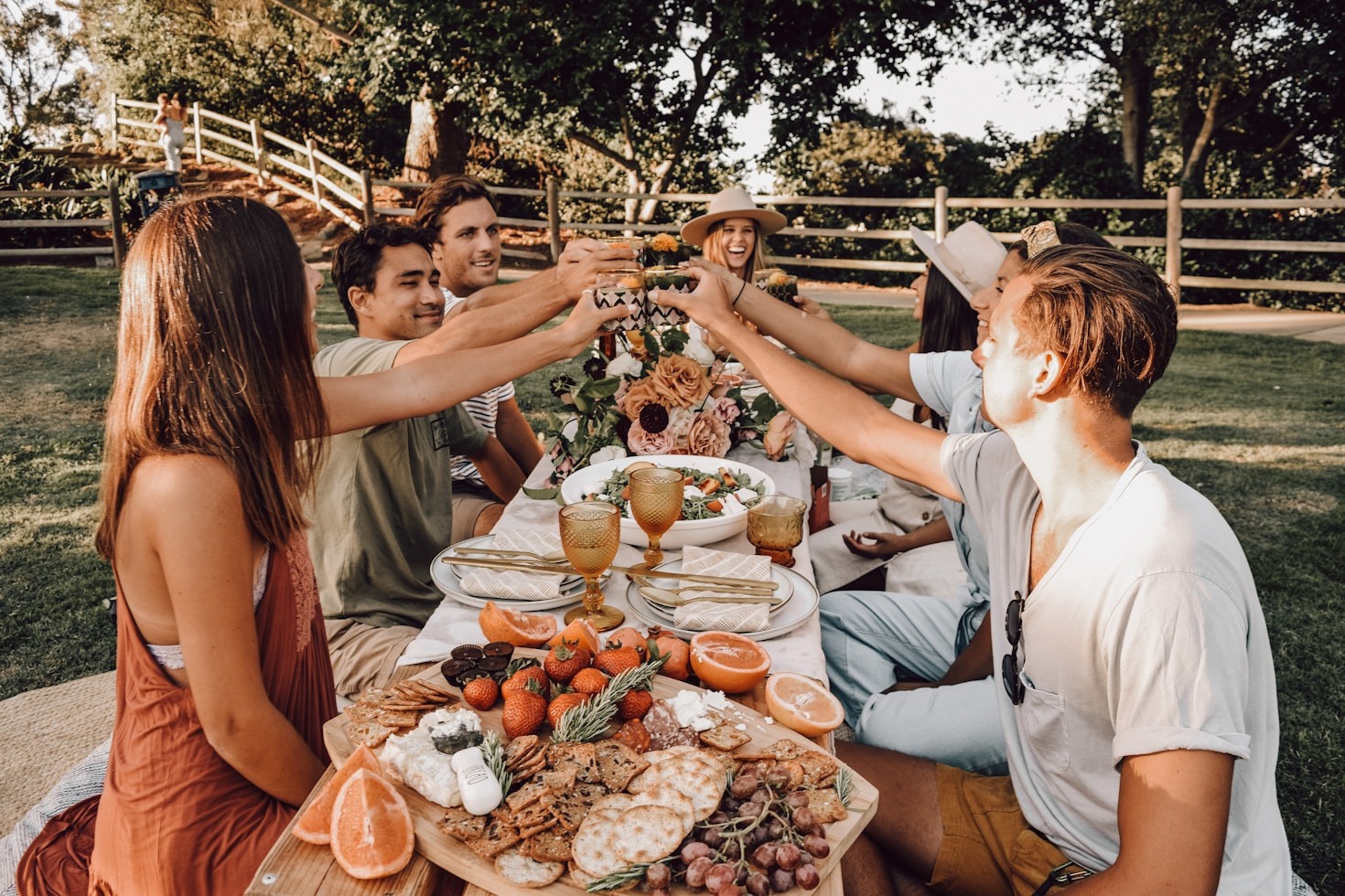 How to Create a Relaxed Dinner Atmosphere
