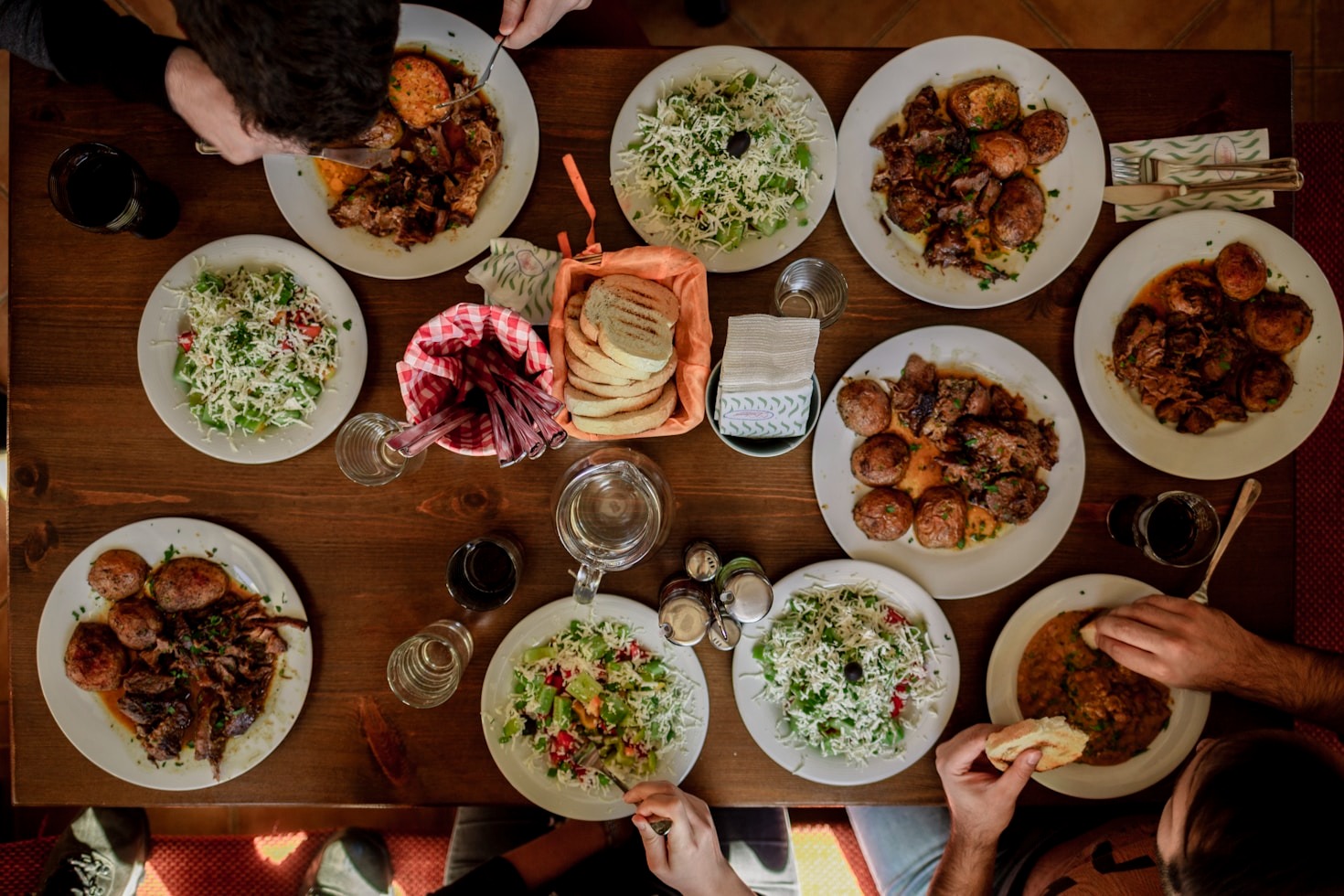 Crafting the Perfect Menu for Your Guests